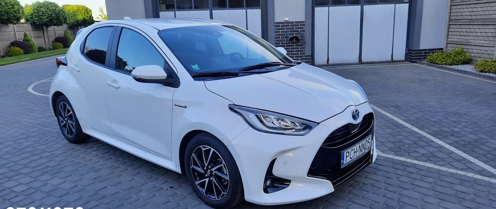 Toyota Yaris cena 78000 przebieg: 6302, rok produkcji 2022 z Szamocin małe 79